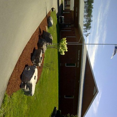 Red Pine Inn & Conference Centre Alliston Kültér fotó