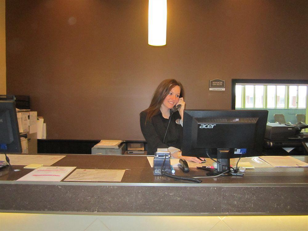 Red Pine Inn & Conference Centre Alliston Kültér fotó
