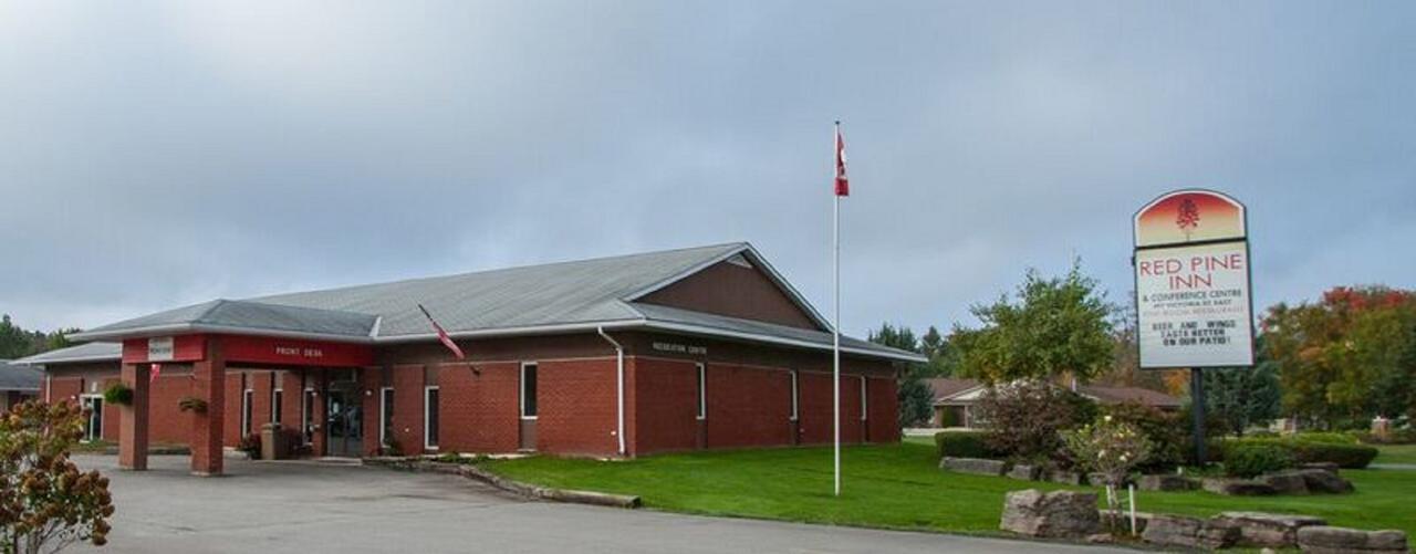 Red Pine Inn & Conference Centre Alliston Kültér fotó