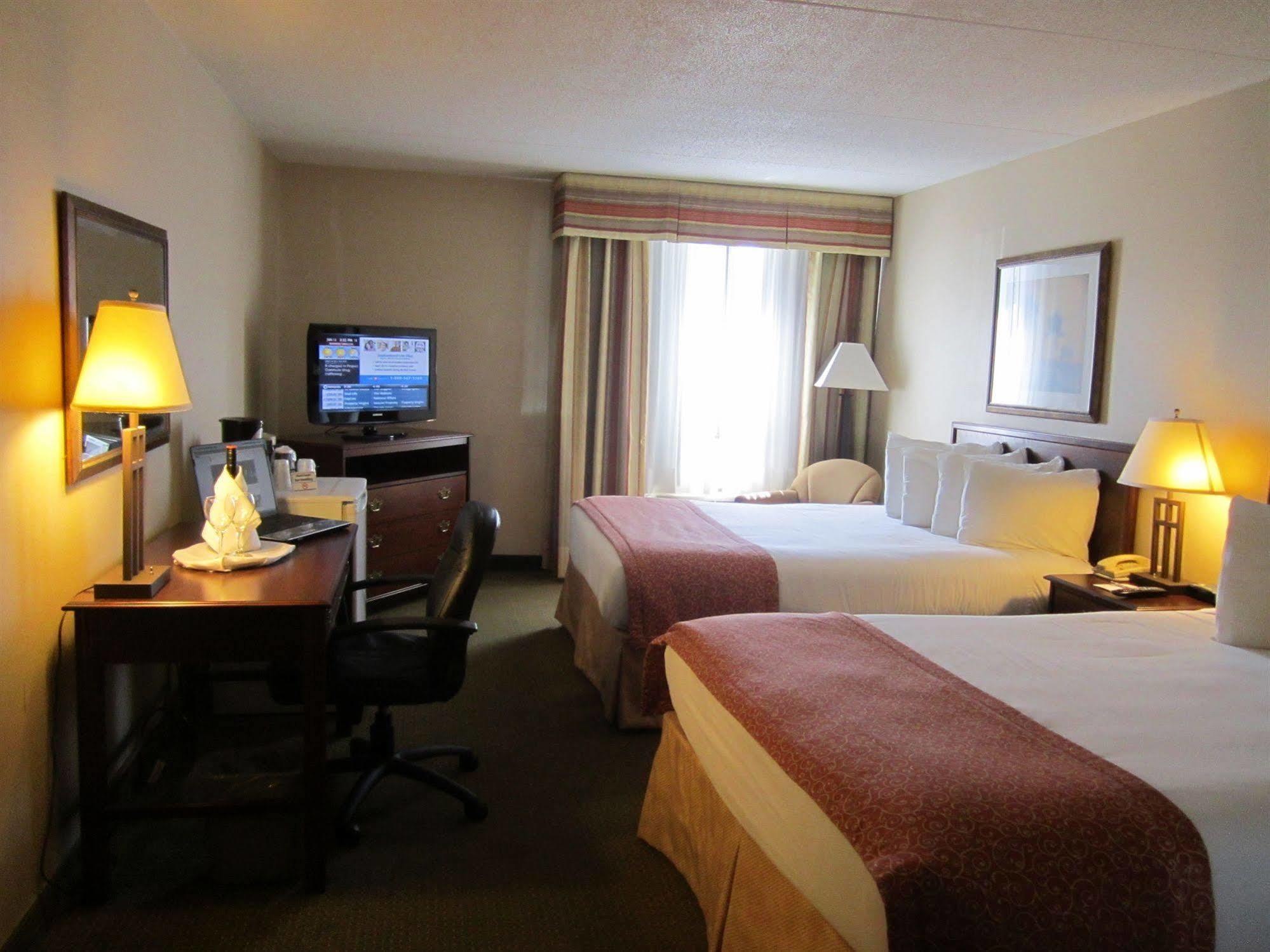 Red Pine Inn & Conference Centre Alliston Kültér fotó