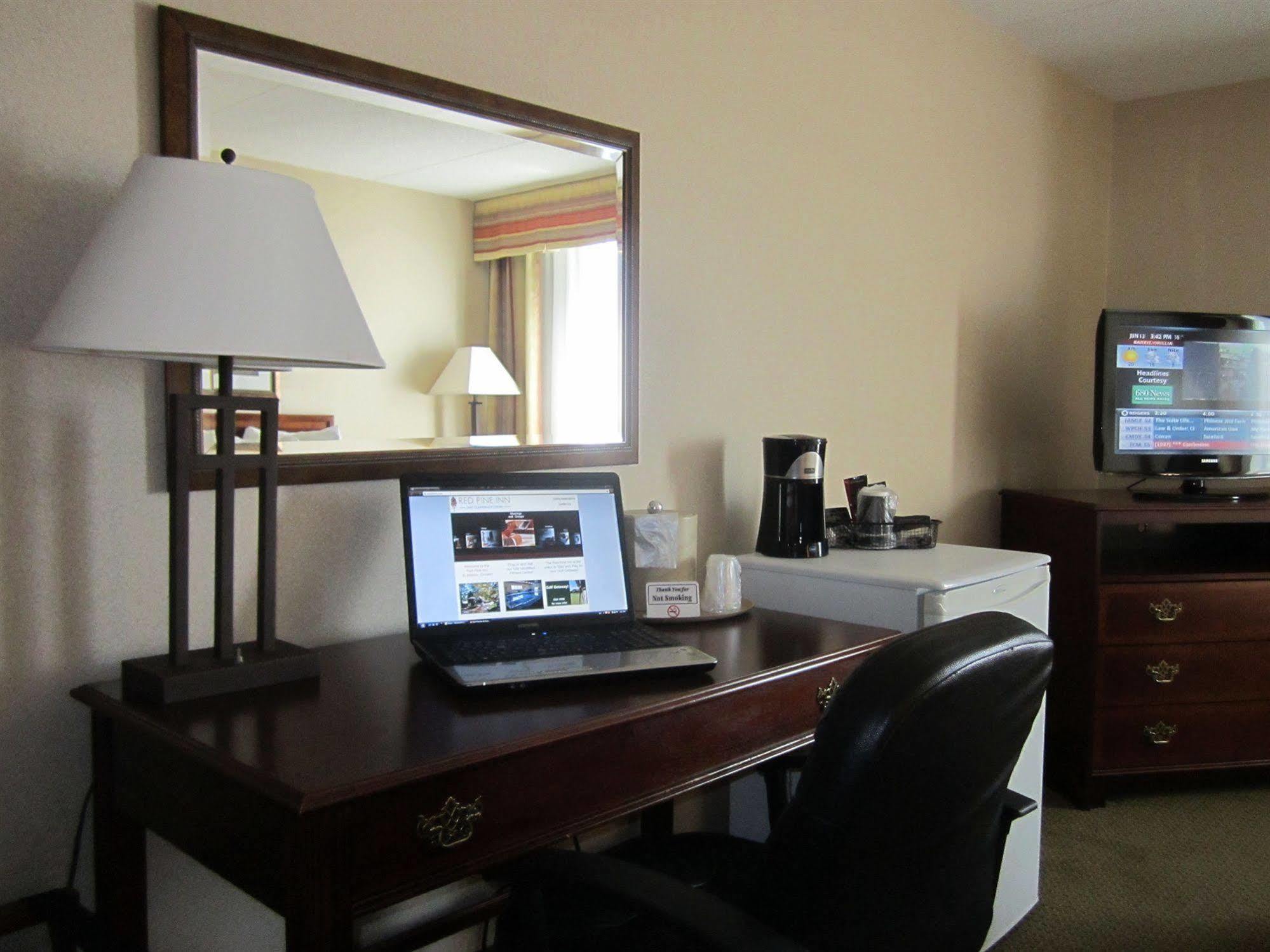 Red Pine Inn & Conference Centre Alliston Kültér fotó